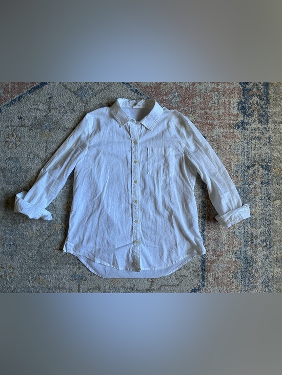 GAP Tops - Gap “The Easy Shirt”